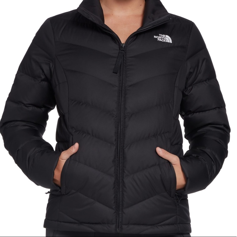 Like New! Woman’s North Face insulated jacket!